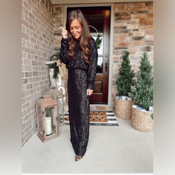 Dainty Jewells Dresses & Skirts - Dainty Jewells All that glitters dress